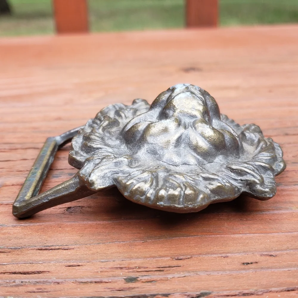 Vintage 1960s Accurate Lion Head Belt Buckle WITH WEAR - Cast Iron Metal